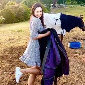 Meet your Posher, Emily